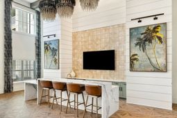 1109 Augusta Drive photo 4