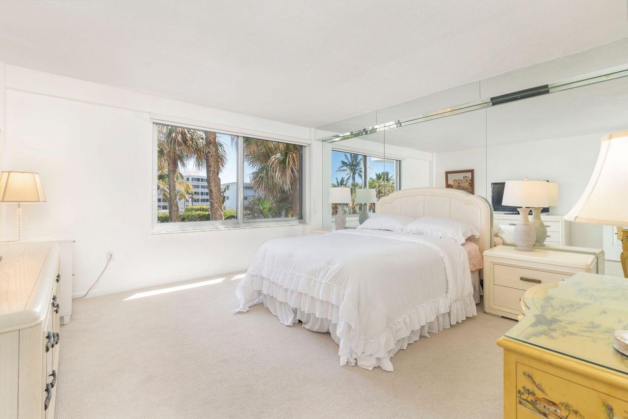 170 N Ocean Boulevard, Unit 305, Palm Beach, FL 33480 Photo