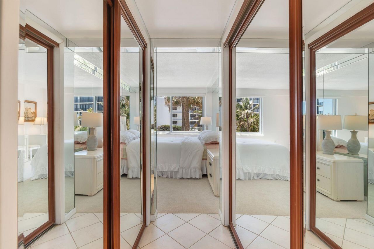 170 N Ocean Boulevard, Unit 305, Palm Beach, FL 33480 Photo