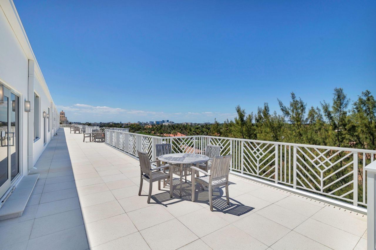 170 N Ocean Boulevard, Unit 305, Palm Beach, FL 33480 Photo