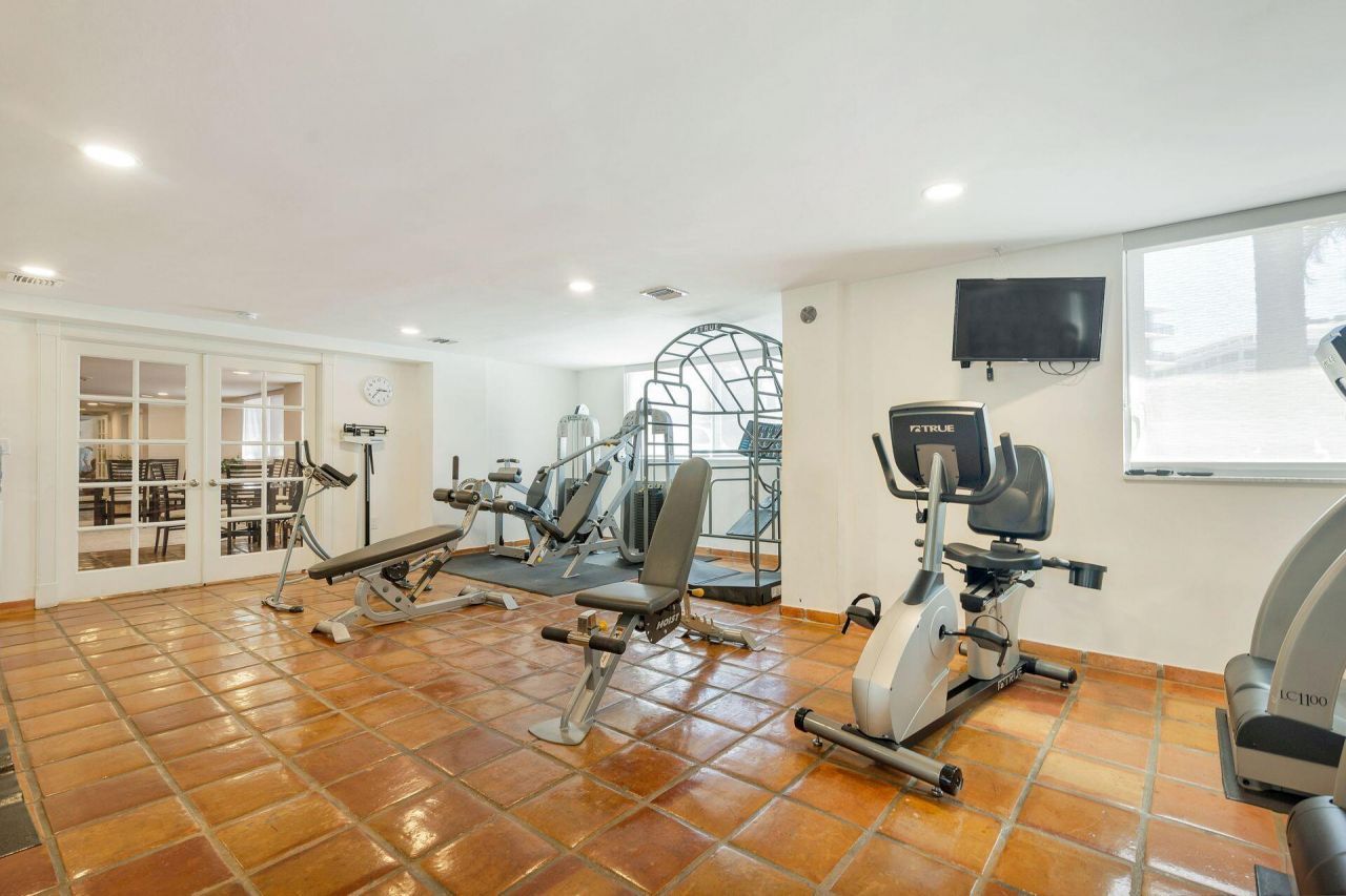 170 N Ocean Boulevard, Unit 305, Palm Beach, FL 33480 Photo