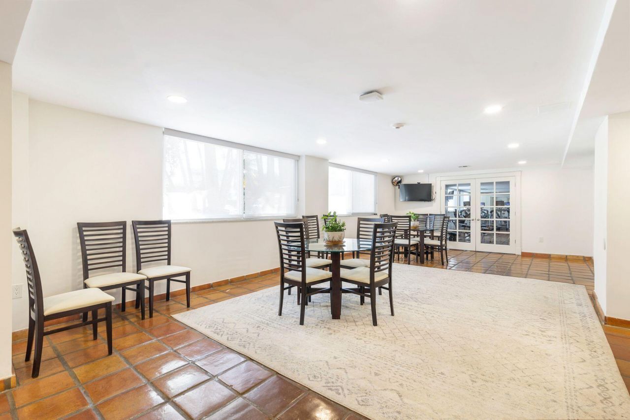 170 N Ocean Boulevard, Unit 305, Palm Beach, FL 33480 Photo