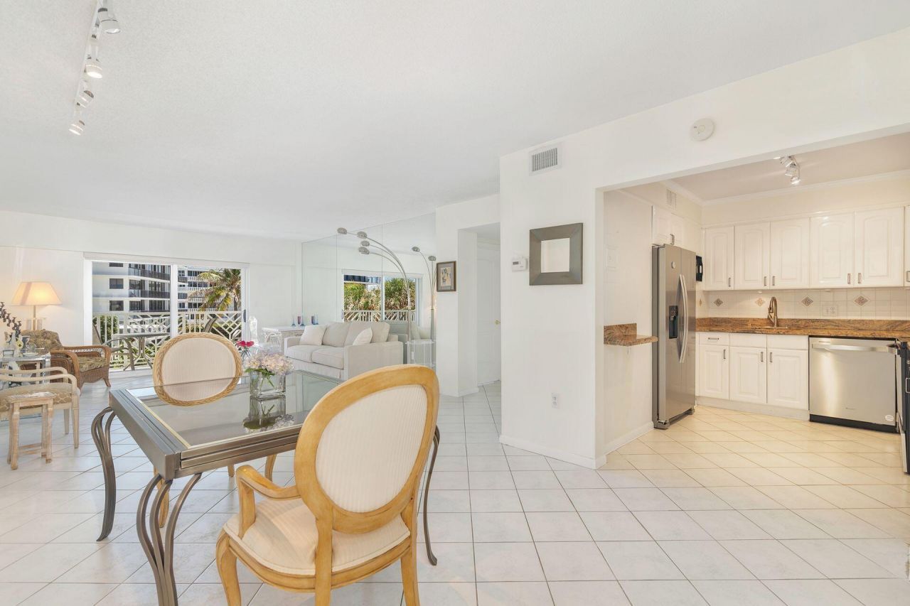170 N Ocean Boulevard, Unit 305, Palm Beach, FL 33480 Photo
