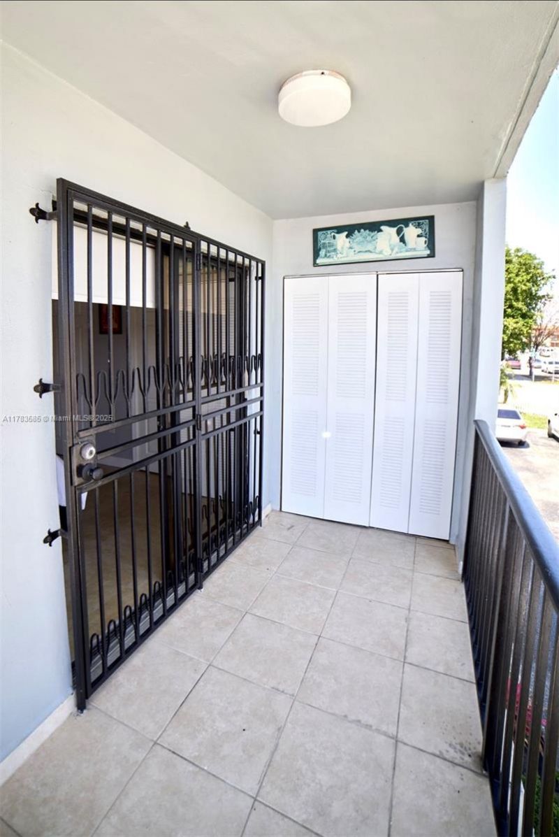 1380 W 41st St, Unit 101, Hialeah, FL 33012 Photo