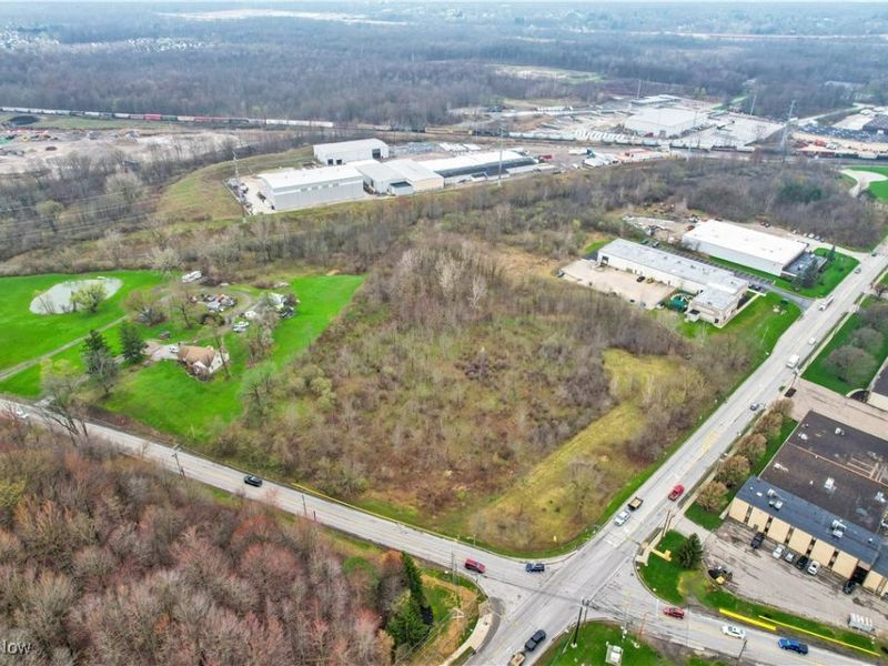 Highland/Valley View Road E, Macedonia, OH 44056 Photo 31