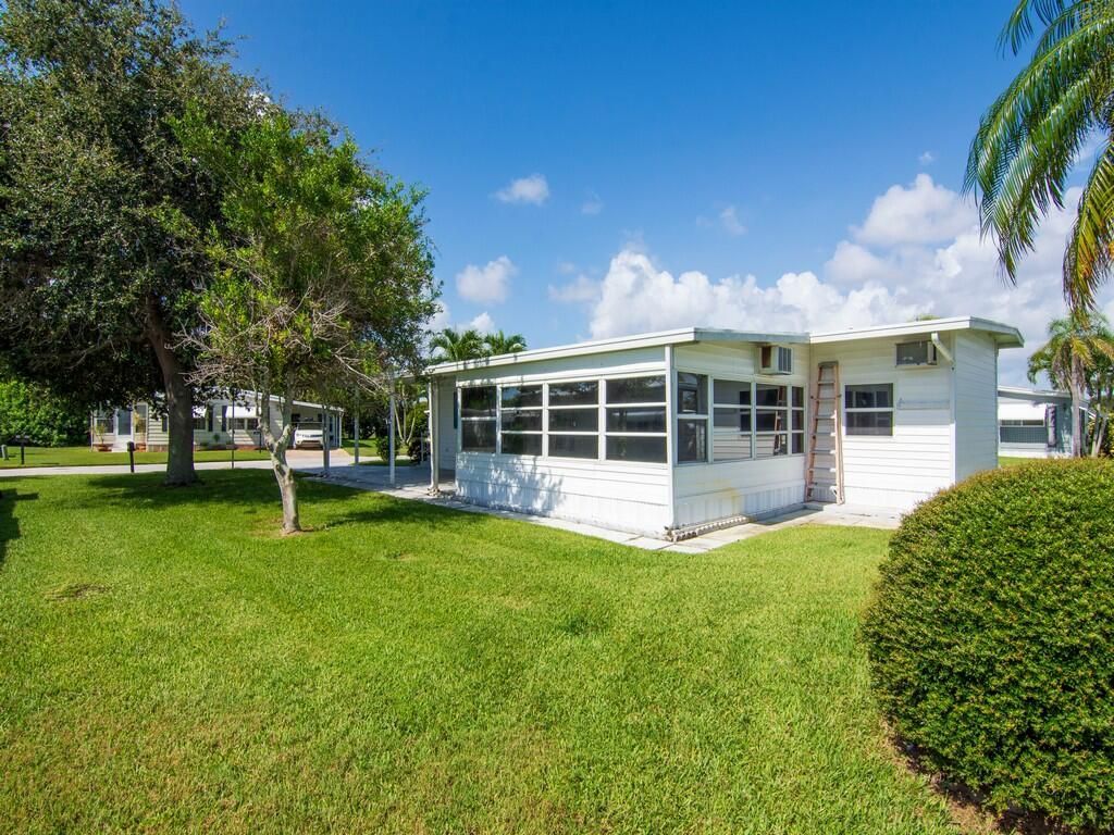 264 NE Cameo Way, Jensen Beach, FL 34957 Photo