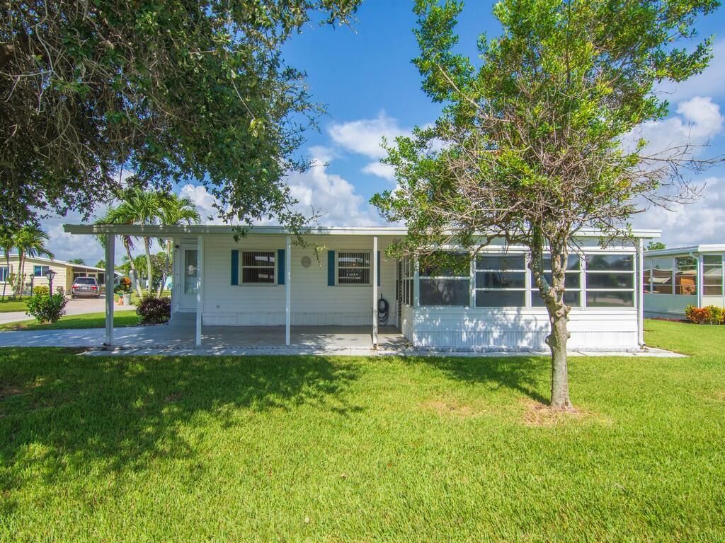 264 NE Cameo Way, Jensen Beach, FL 34957 Photo