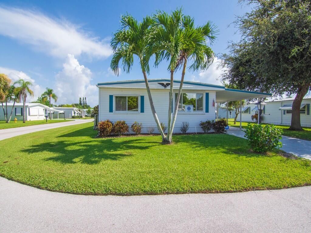 264 NE Cameo Way, Jensen Beach, FL 34957 Photo