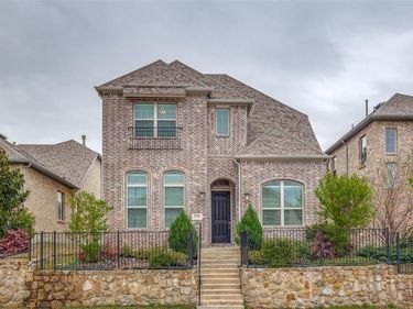 17620 Bottlebrush Drive, Dallas, TX 75252