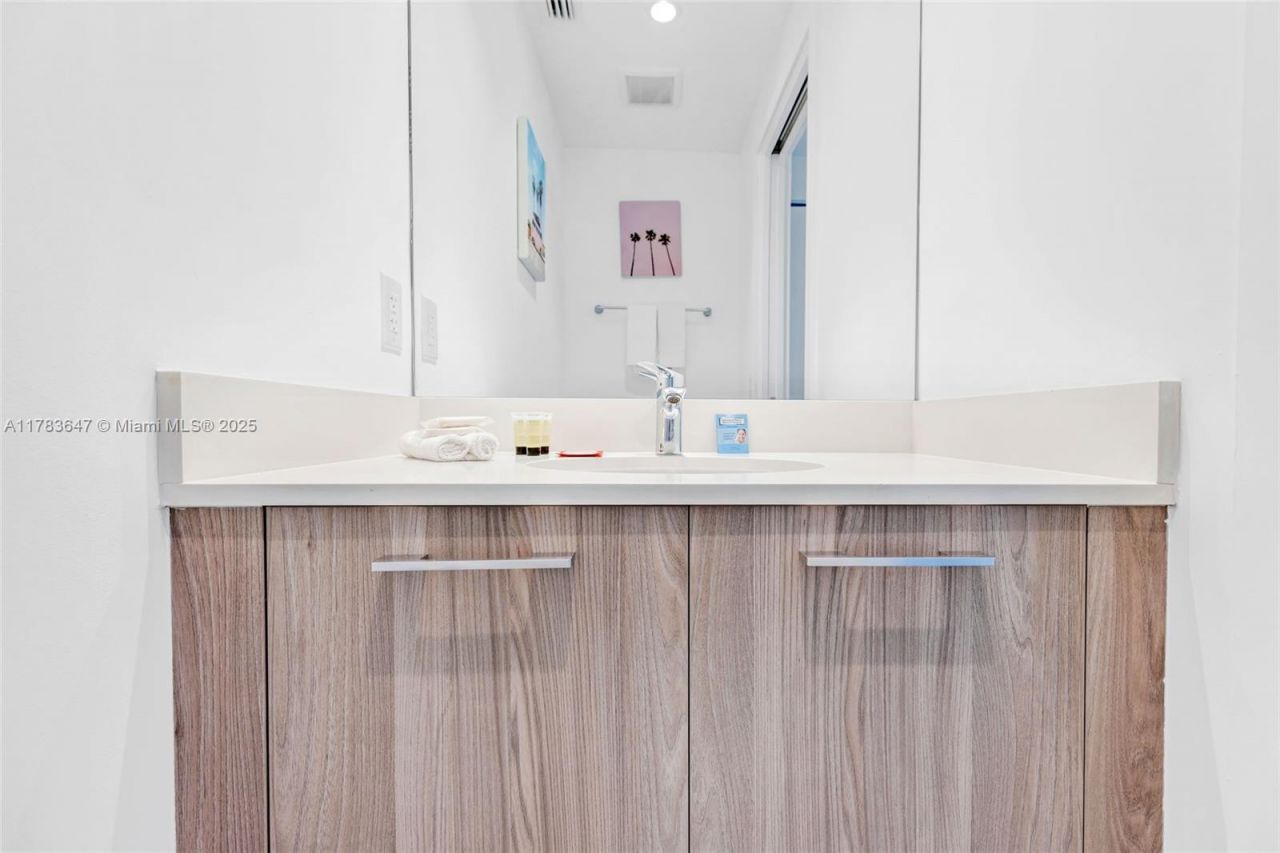 501 NE 31 St, Unit 3307, Miami, FL 33137 Photo