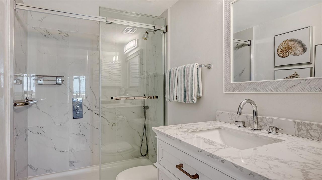 6951 Gulf Of Mexico Drive, Unit 14, Longboat Key, FL 34228 Photo