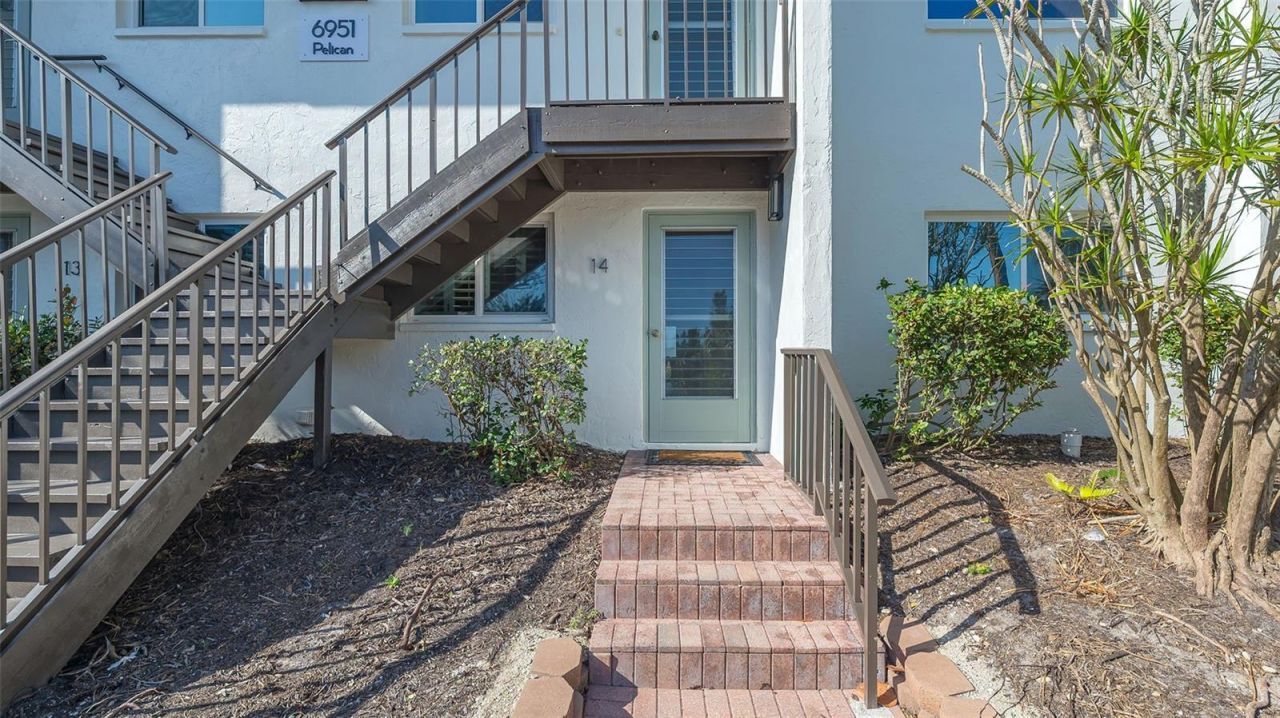 6951 Gulf Of Mexico Drive, Unit 14, Longboat Key, FL 34228 Photo