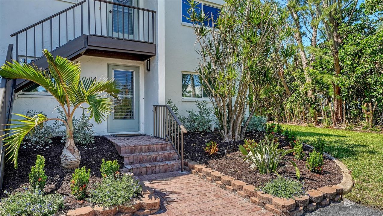 6951 Gulf Of Mexico Drive, Unit 14, Longboat Key, FL 34228 Photo