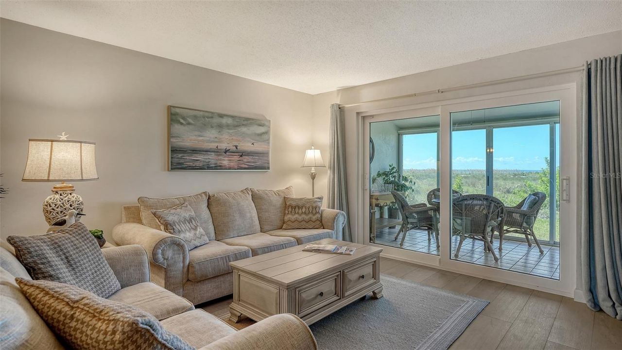 6951 Gulf Of Mexico Drive, Unit 14, Longboat Key, FL 34228 Photo