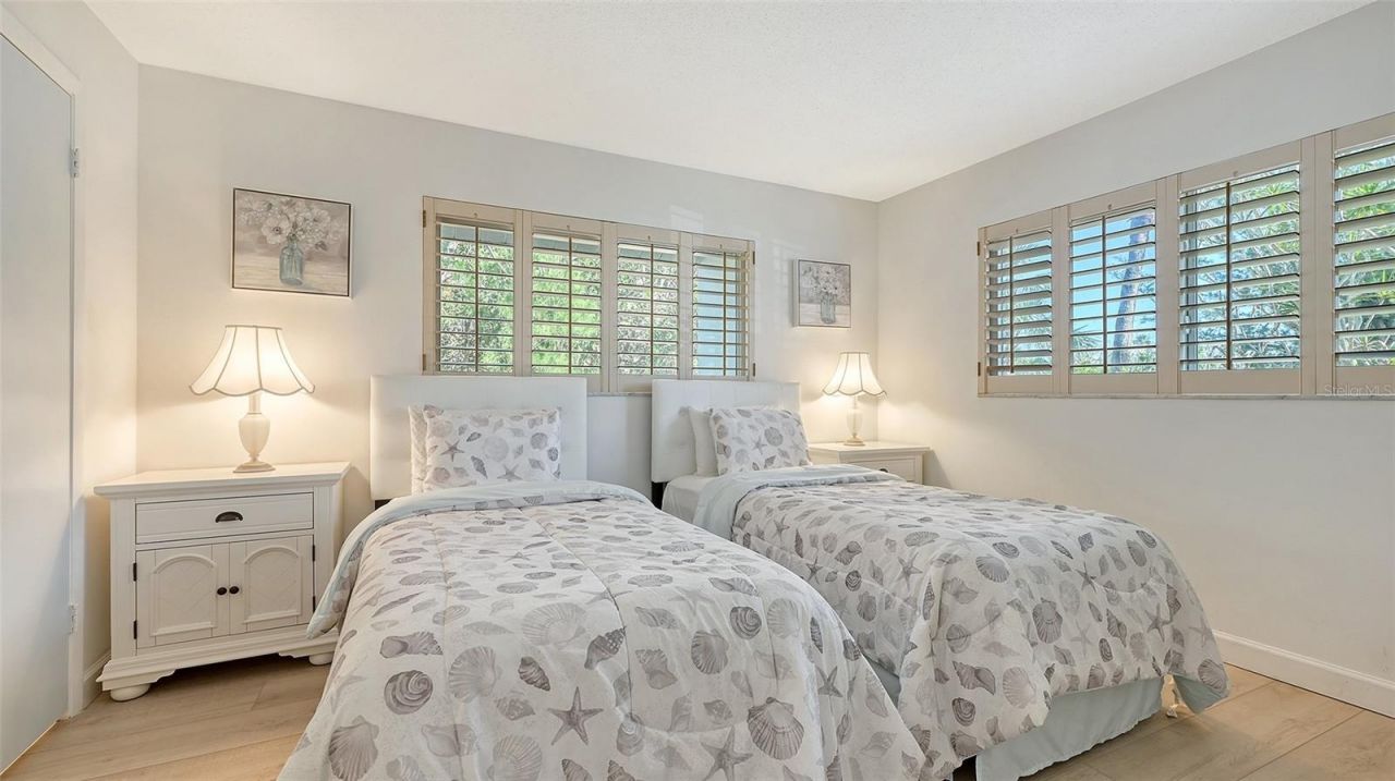 6951 Gulf Of Mexico Drive, Unit 14, Longboat Key, FL 34228 Photo