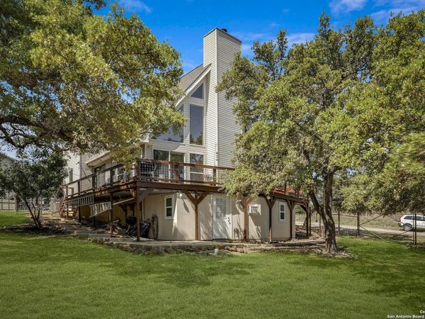 471 Edge Hill, Canyon Lake, TX 78133