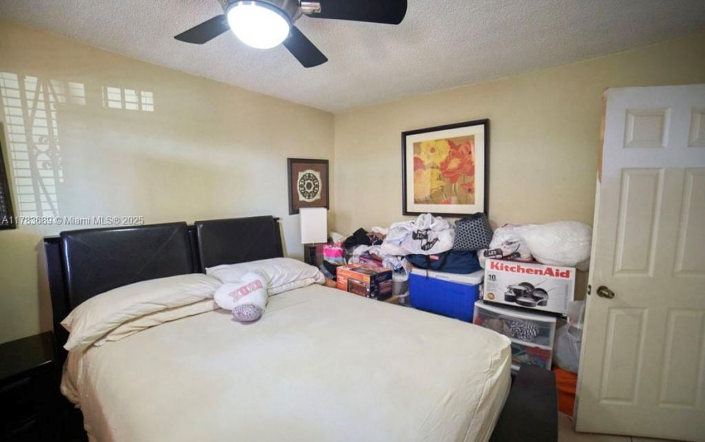 1380 W 41st St, Unit 102, Hialeah, FL 33012 Photo