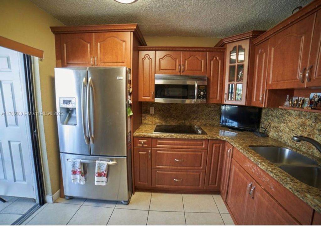1380 W 41st St, Unit 102, Hialeah, FL 33012 Photo
