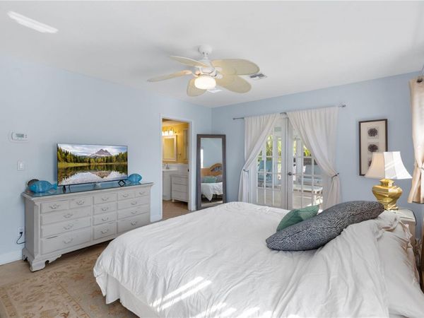 7860 HOLIDAY DRIVE, SARASOTA, FL 34231