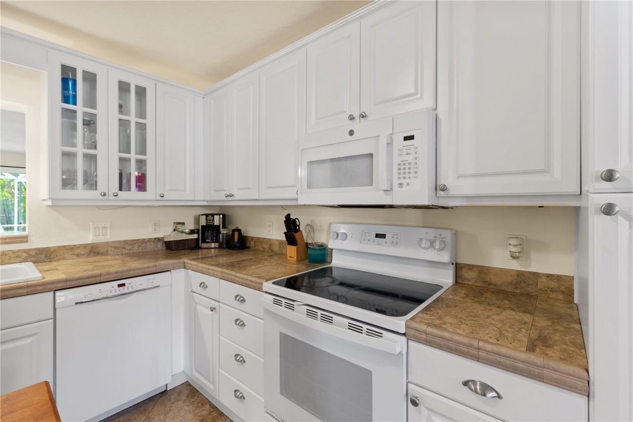 7860 Holiday Drive, Sarasota, FL 34231 Photo