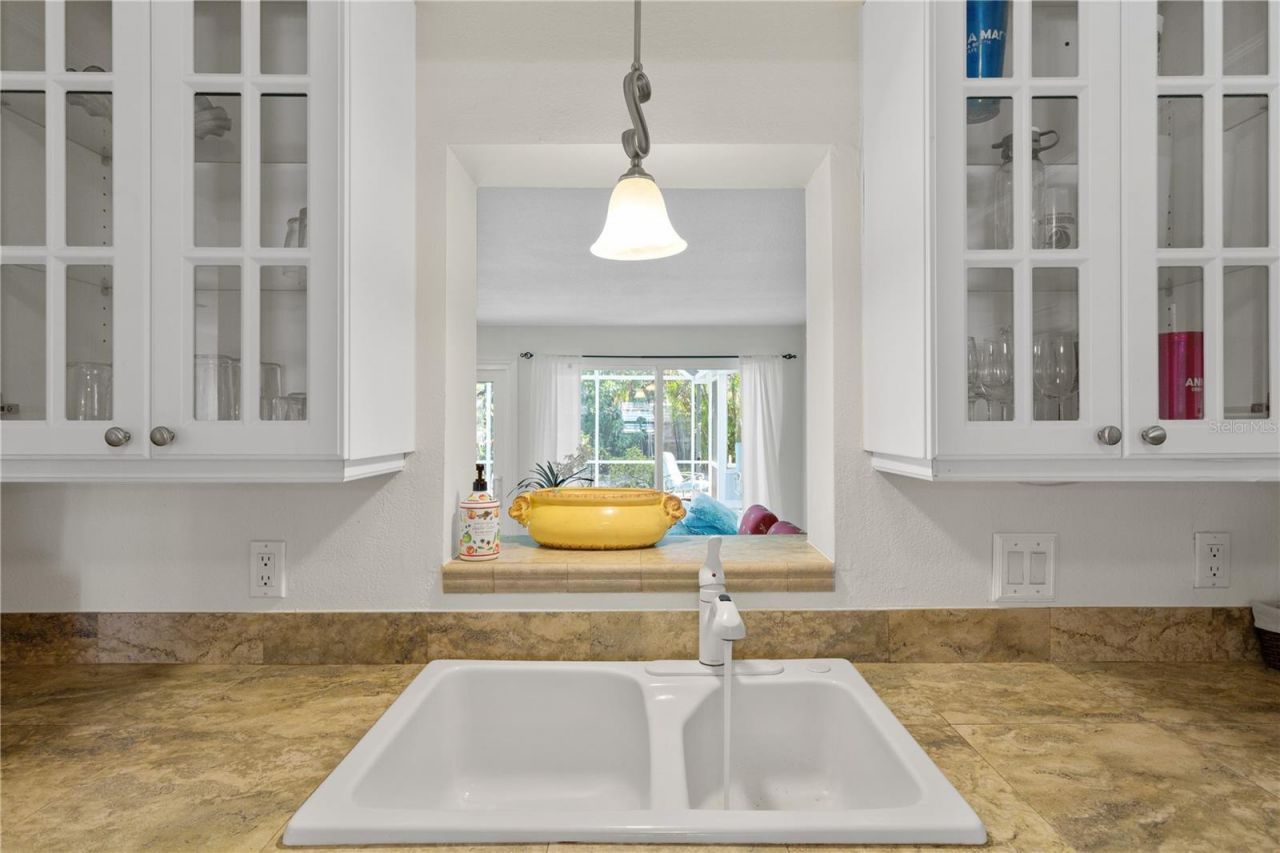 7860 Holiday Drive, Sarasota, FL 34231 Photo
