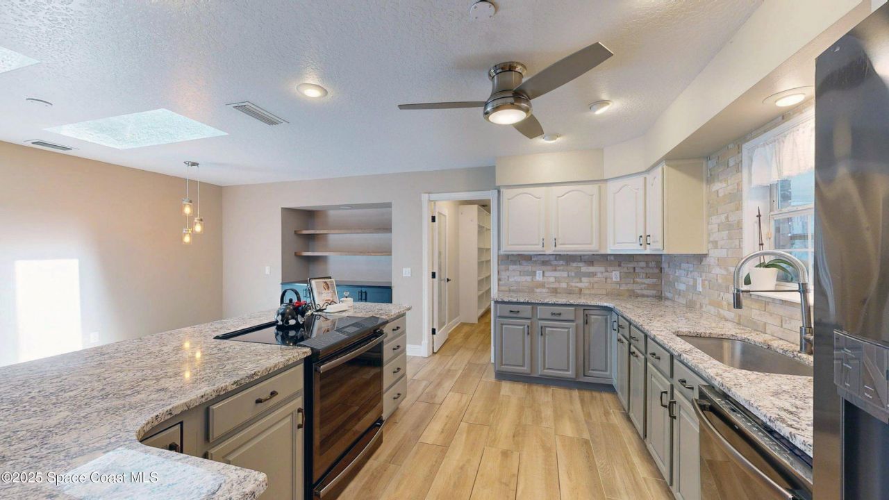 5670 Bob White Trail, Mims, FL 32754 Photo