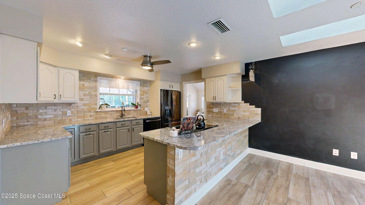 5670 Bob White Trail, Mims, FL 32754 Photo