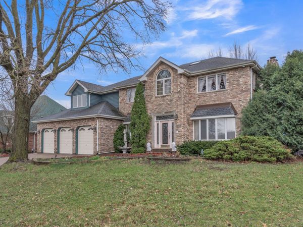 8005 Trafalgar Court, Orland Park, IL 60462