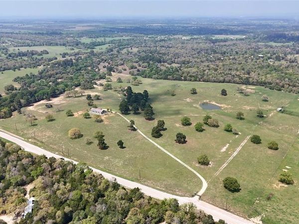 2792 Fm 535, Rosanky, TX 78953