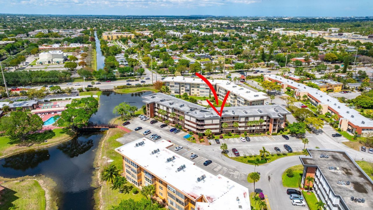 3051 NW 46th Avenue, Unit 406, Lauderdale Lakes, FL 33313 Photo