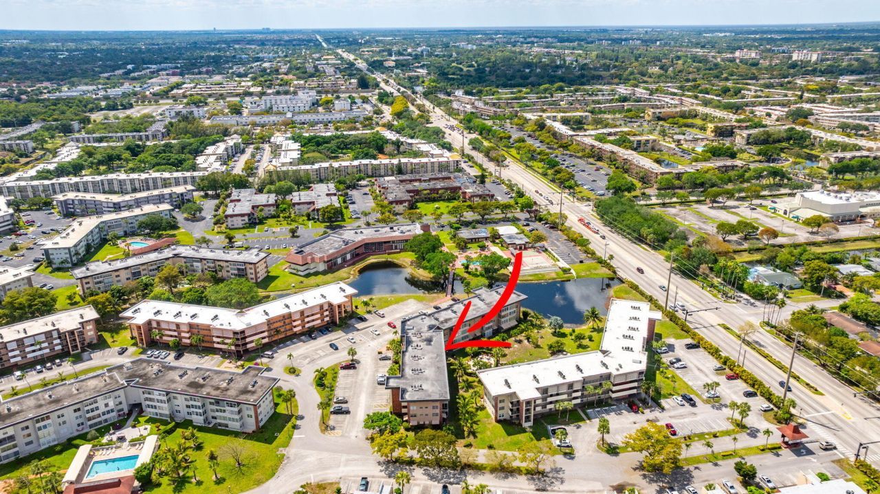 3051 NW 46th Avenue, Unit 406, Lauderdale Lakes, FL 33313 Photo