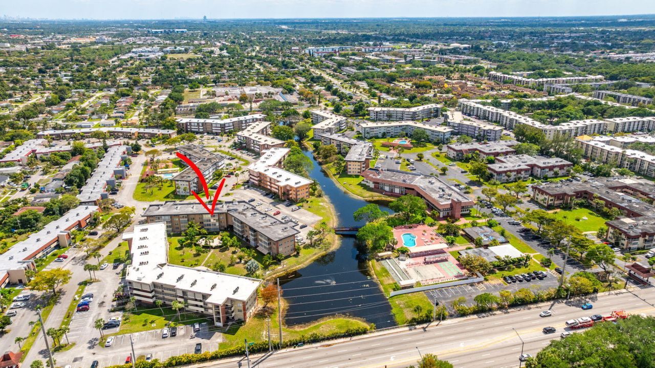 3051 NW 46th Avenue, Unit 406, Lauderdale Lakes, FL 33313 Photo