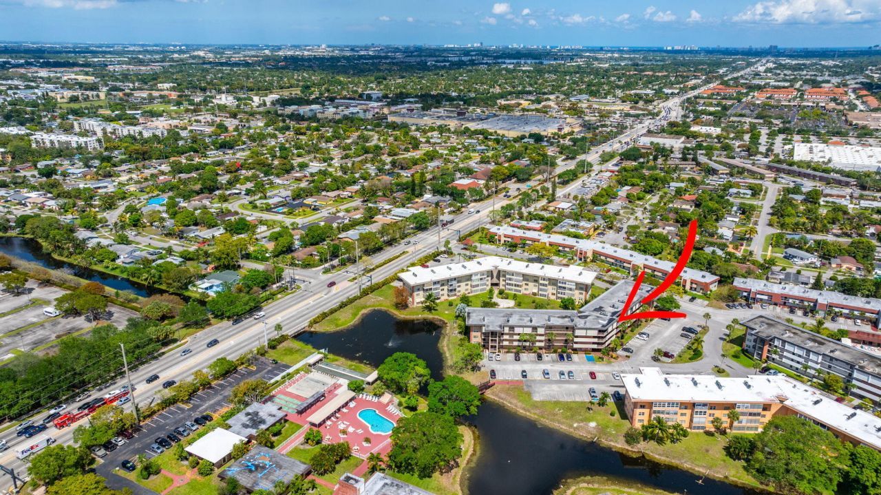 3051 NW 46th Avenue, Unit 406, Lauderdale Lakes, FL 33313 Photo