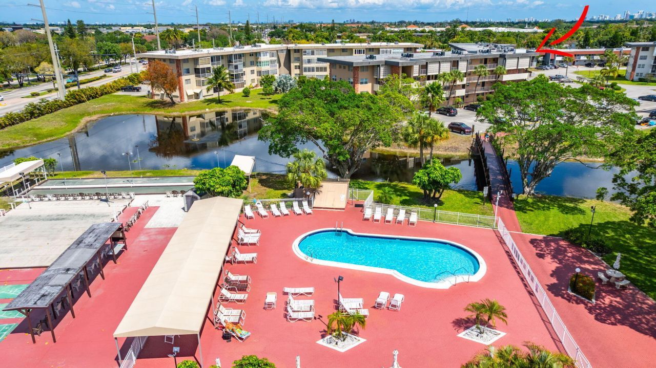 3051 NW 46th Avenue, Unit 406, Lauderdale Lakes, FL 33313 Photo