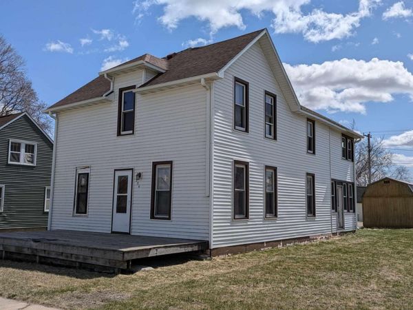 206 E Clark Street, Calmar, IA 52132