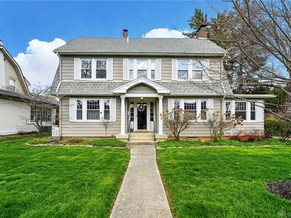 110 S Broadmoor Boulevard, Springfield, OH 45504