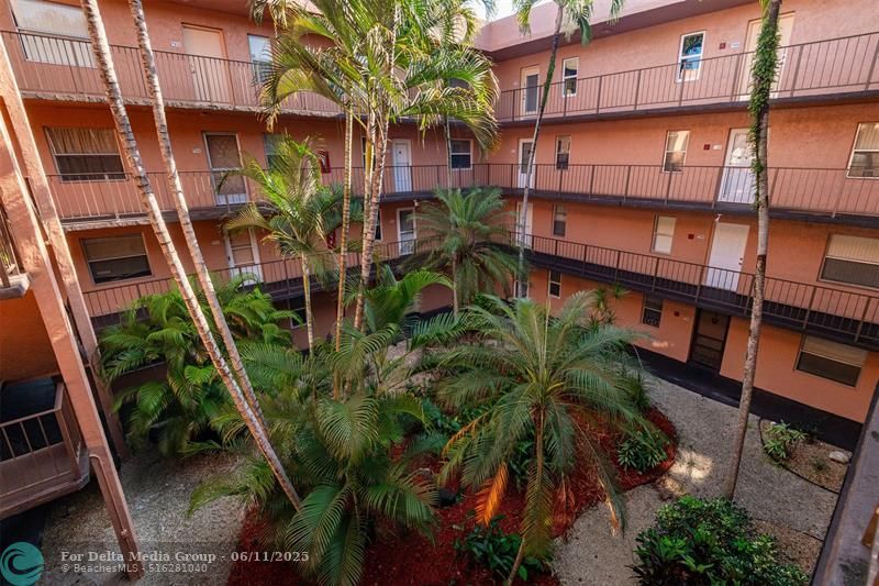 2861 Somerset Drive, Unit 317, Lauderdale Lakes, FL 33311 Photo