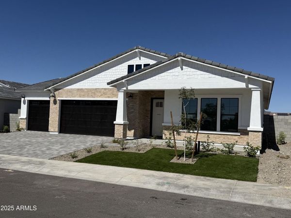6452 E OMEGA Circle, Mesa, AZ 85215