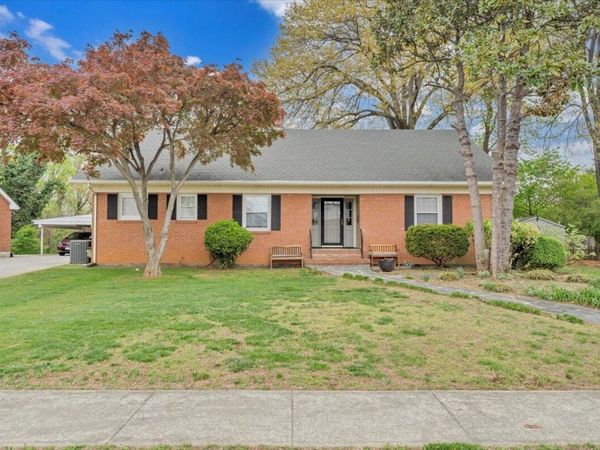 215 Chestnut ST, Salem, VA 24153