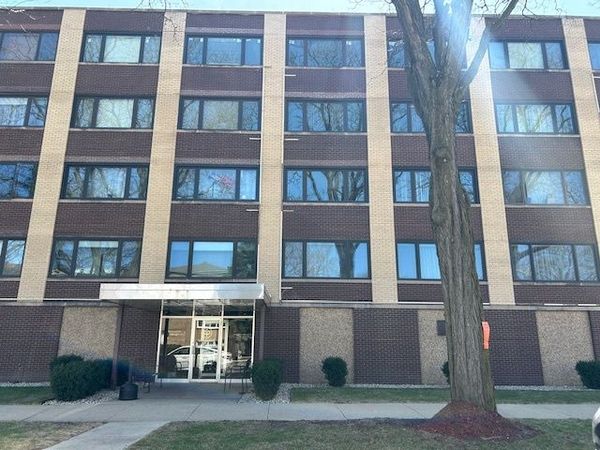 5915 W Gunnison Street, Unit 2F, Chicago, IL 60630