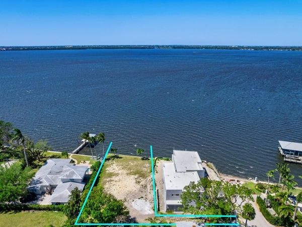 1204 Alhambra Dr, Fort Myers, FL 33901