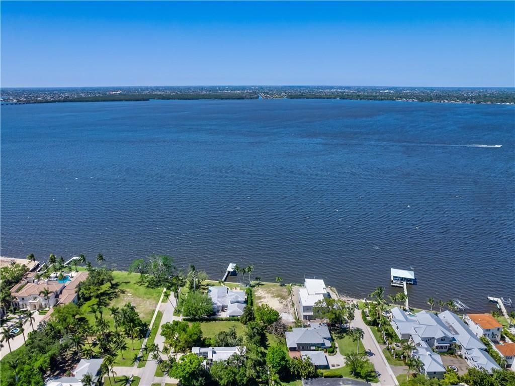 1204 Alhambra Dr, Fort Myers, FL 33901 Photo