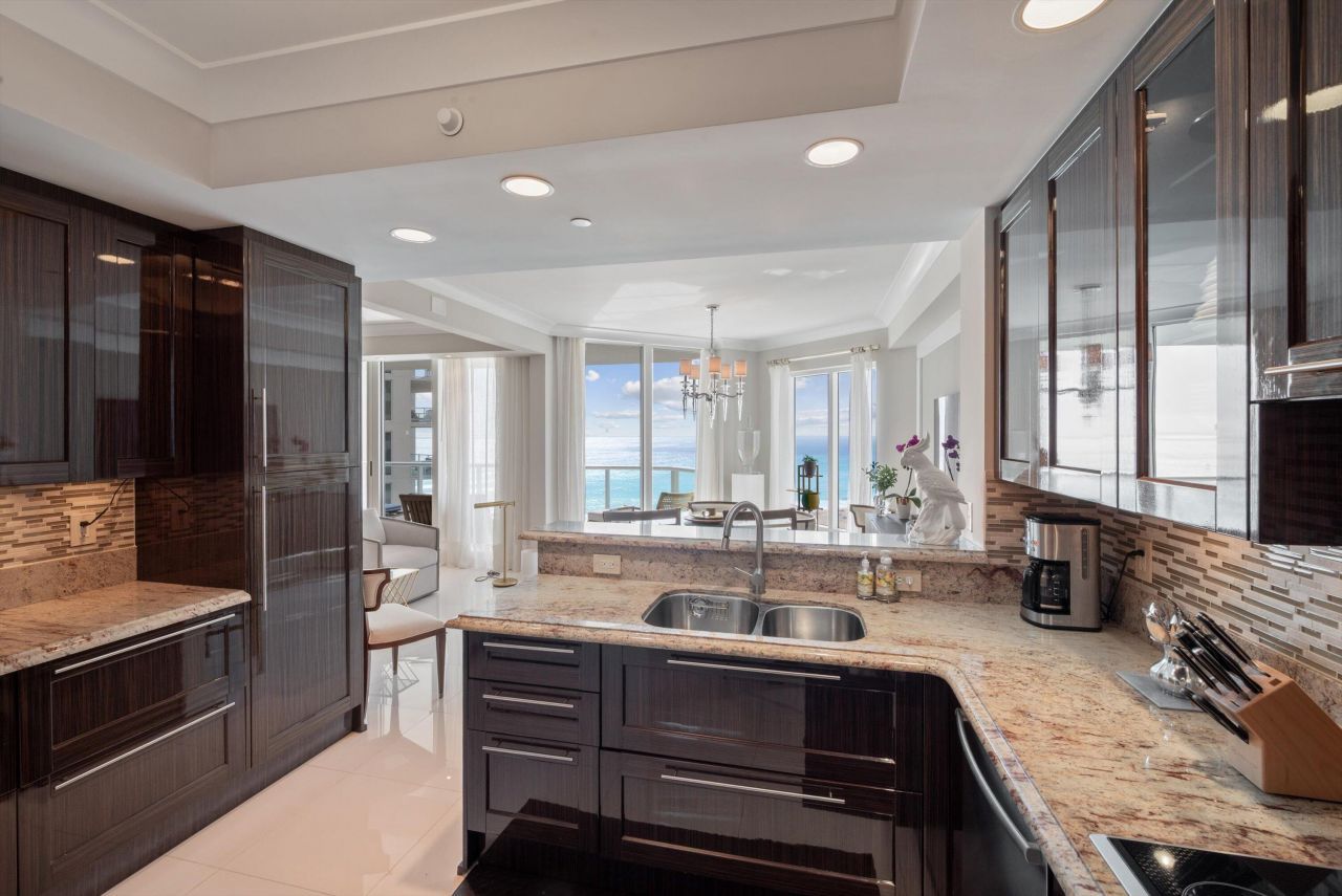 2700 N Ocean Drive, Unit 1401b, Singer Island, FL 33404 Photo