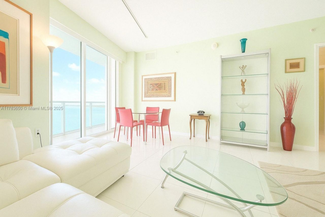 1900 N Bayshore Dr, Unit 2404, Miami, FL 33132 Photo