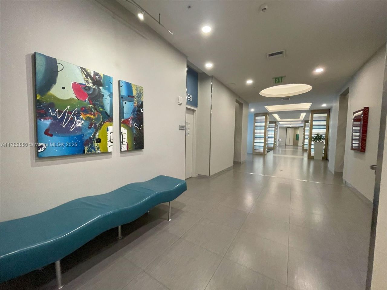 1900 N Bayshore Dr, Unit 2404, Miami, FL 33132 Photo