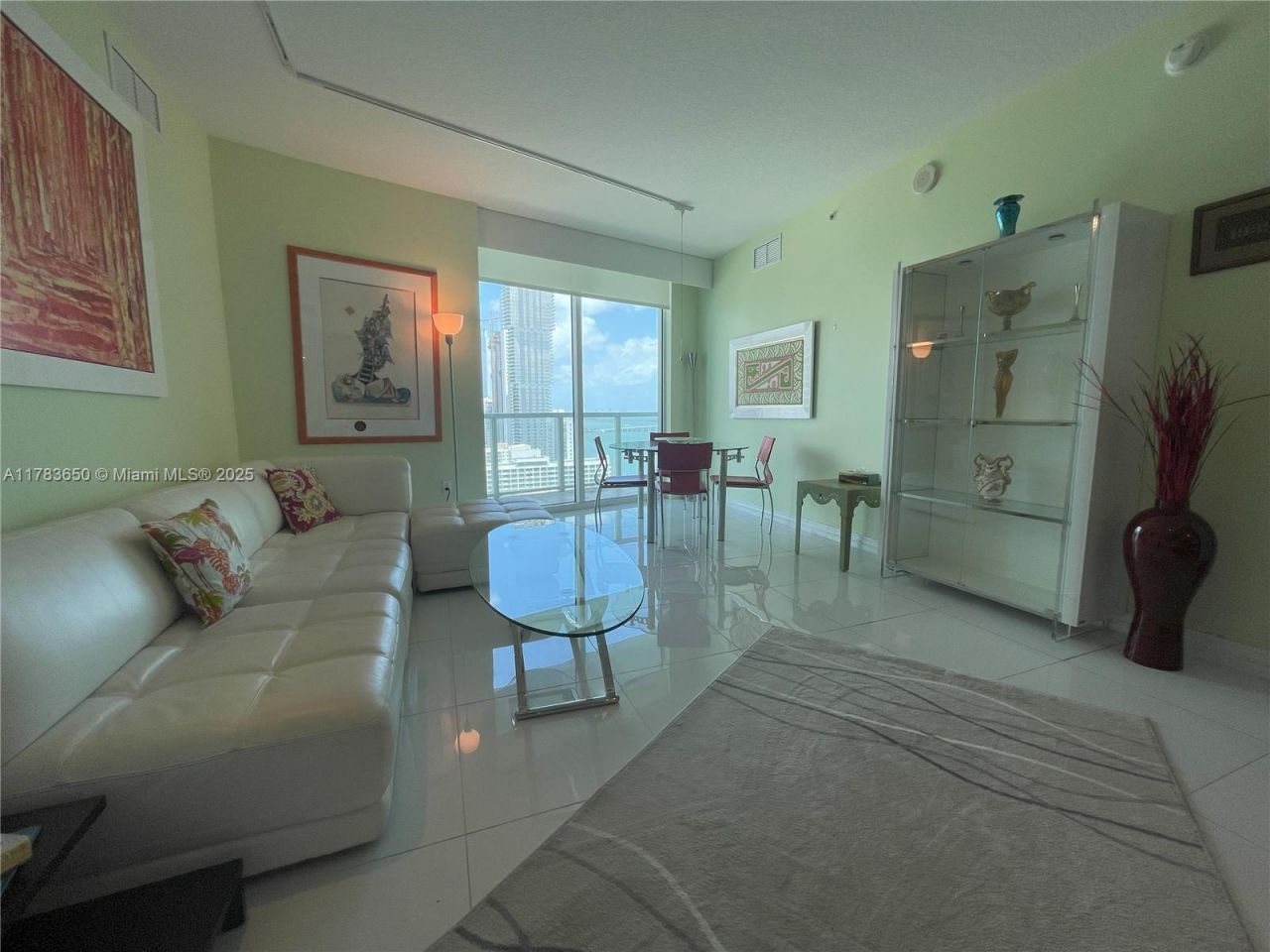 1900 N Bayshore Dr, Unit 2404, Miami, FL 33132 Photo