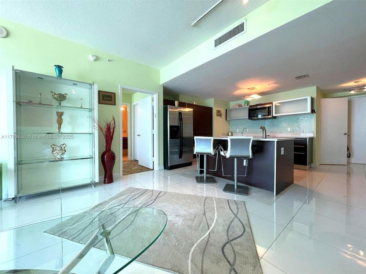 1900 N Bayshore Dr, Unit 2404, Miami, FL 33132 Photo