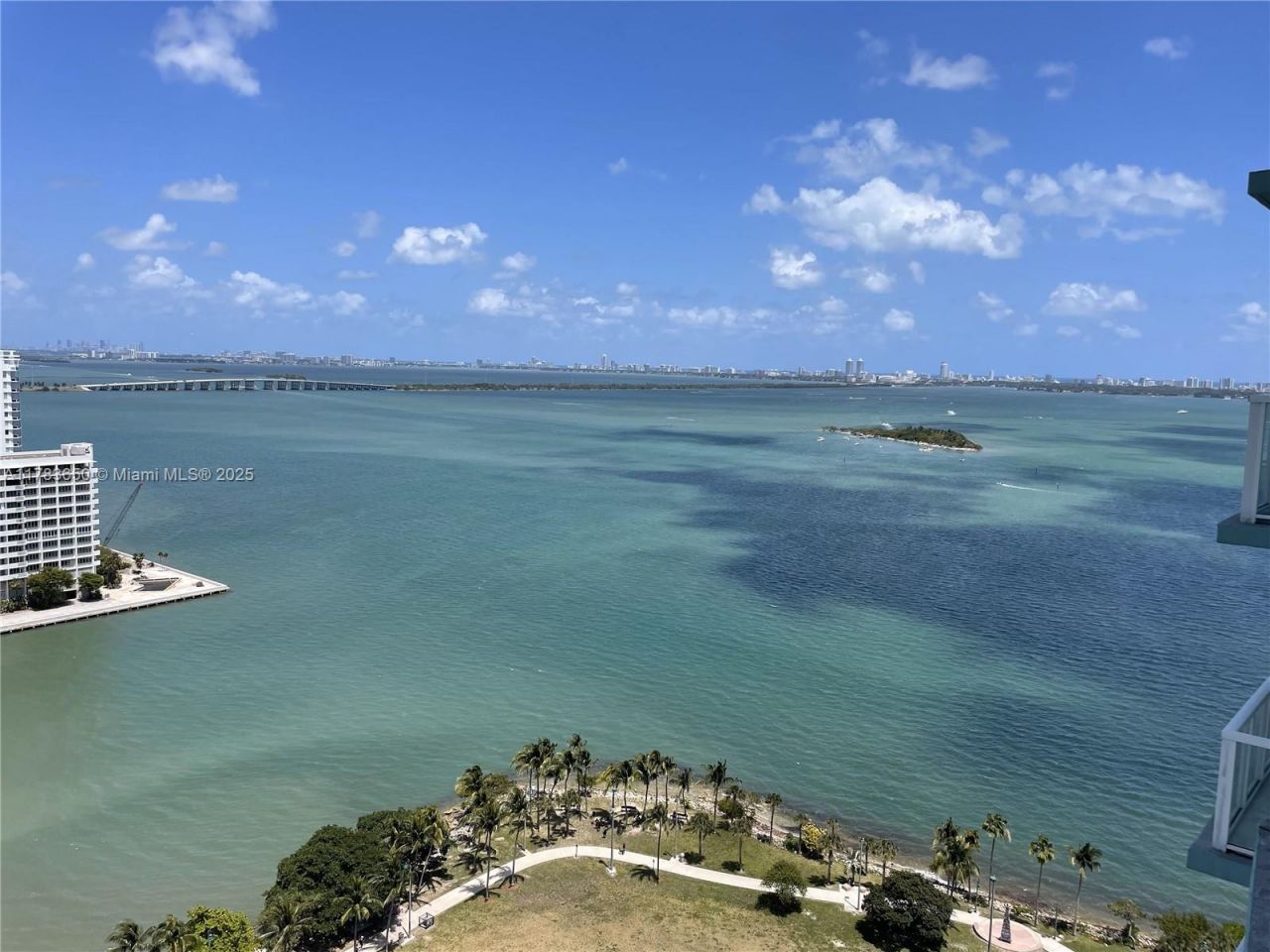 1900 N Bayshore Dr, Unit 2404, Miami, FL 33132 Photo