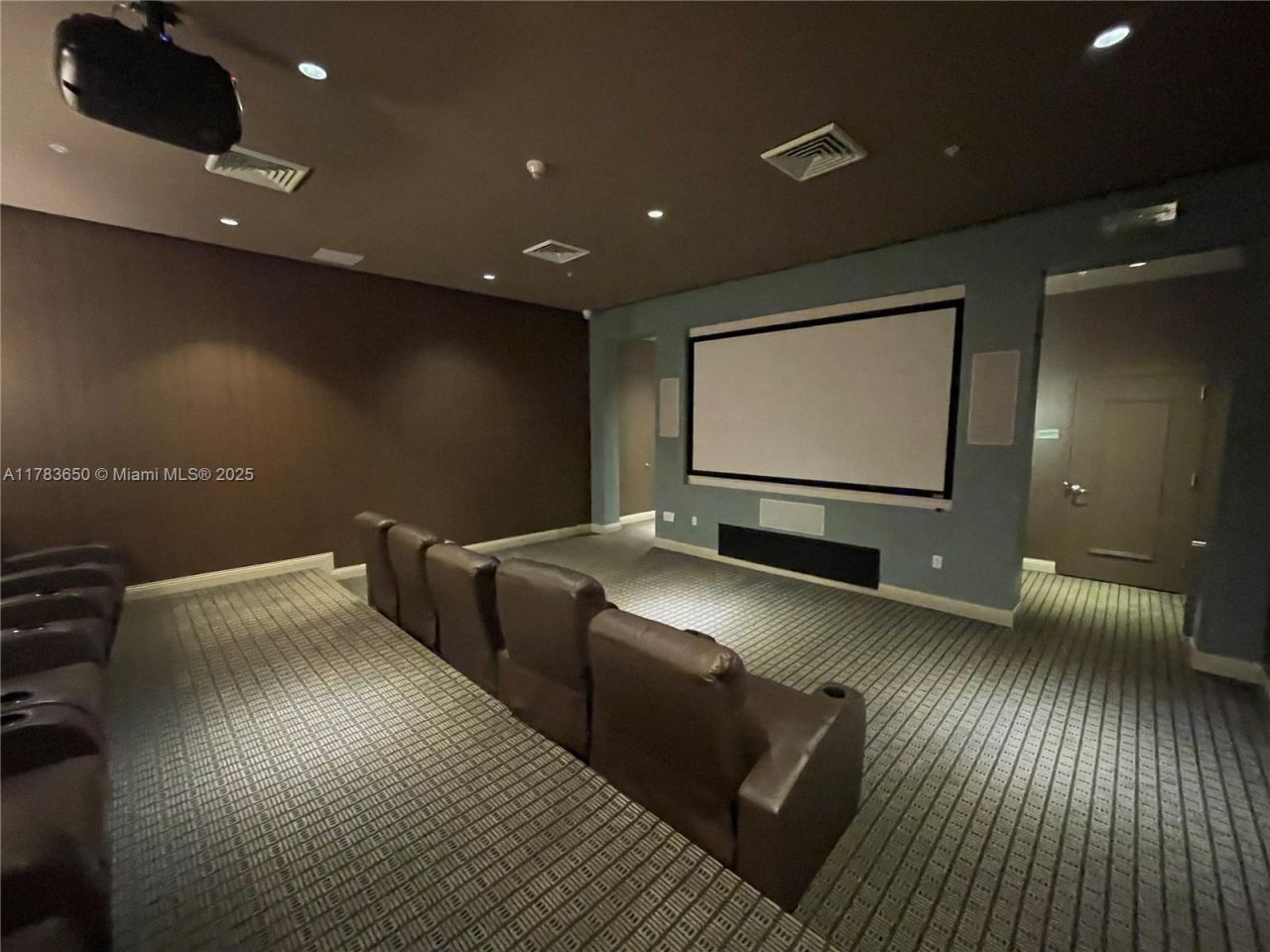 1900 N Bayshore Dr, Unit 2404, Miami, FL 33132 Photo