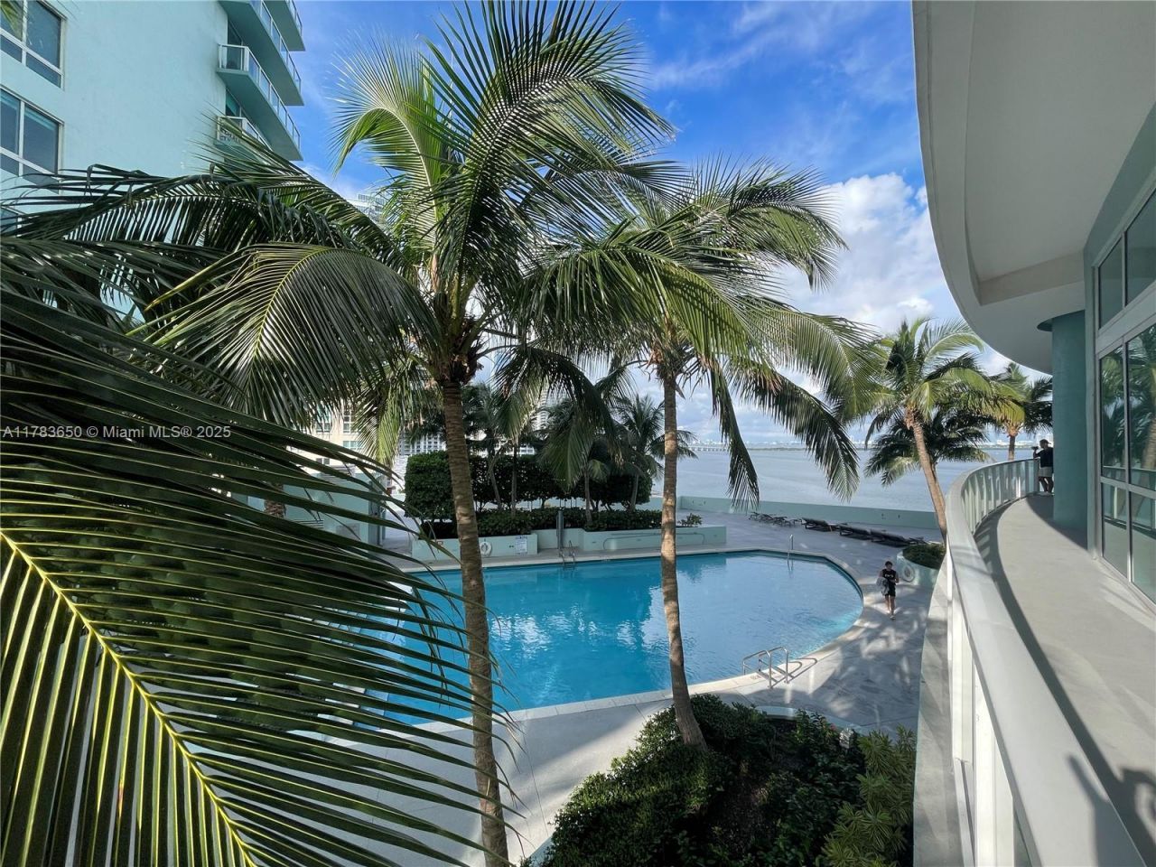 1900 N Bayshore Dr, Unit 2404, Miami, FL 33132 Photo